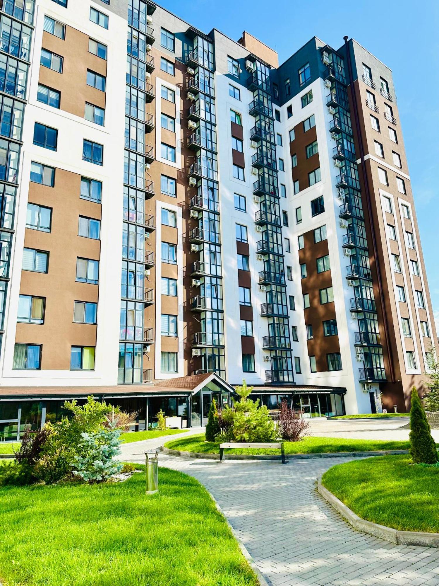 Comfortable Apartments With A Coffee Machine In The City Centre, Zlata Plaza Rivne Eksteriør bilde