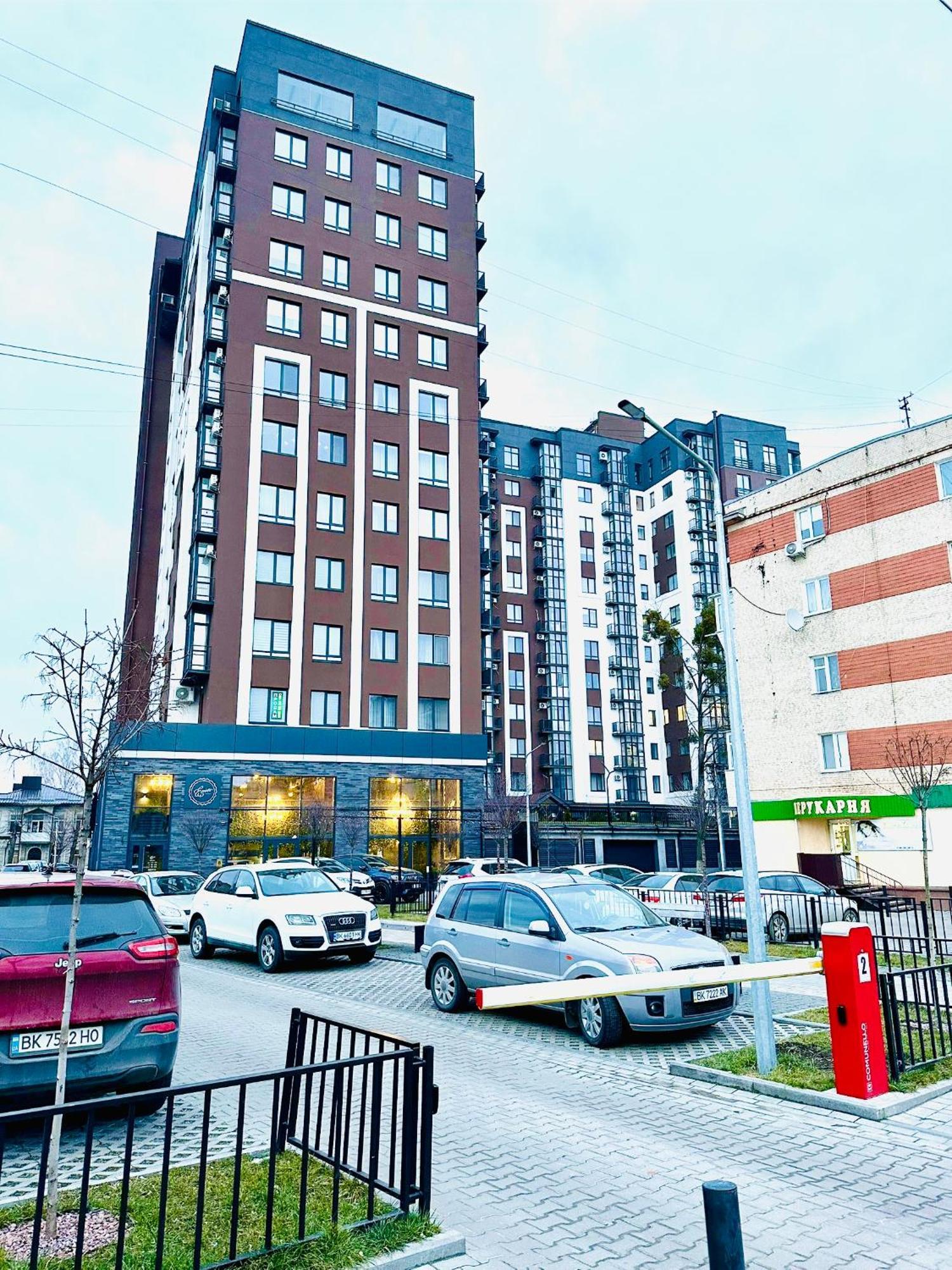 Comfortable Apartments With A Coffee Machine In The City Centre, Zlata Plaza Rivne Eksteriør bilde