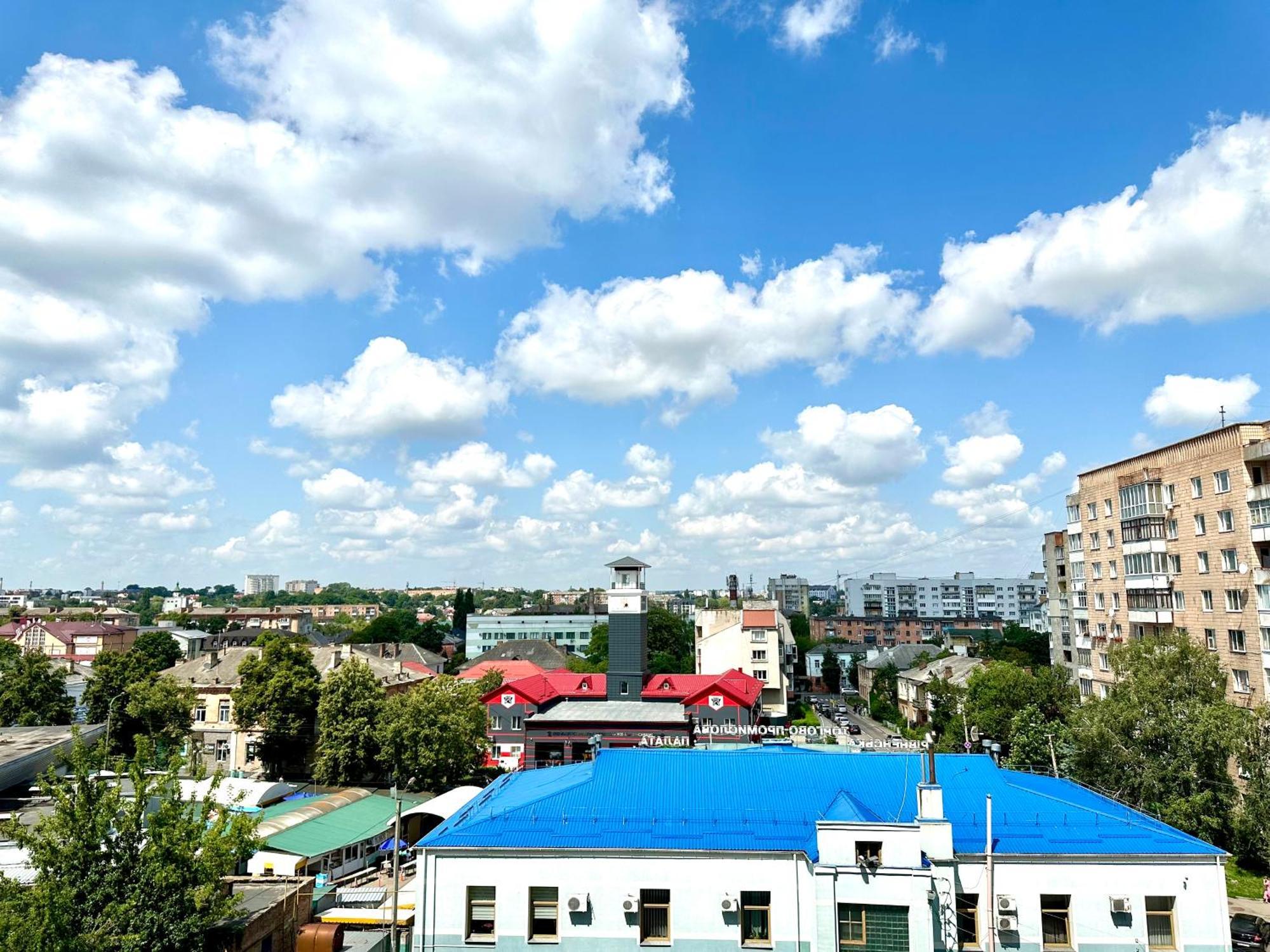 Comfortable Apartments With A Coffee Machine In The City Centre, Zlata Plaza Rivne Eksteriør bilde