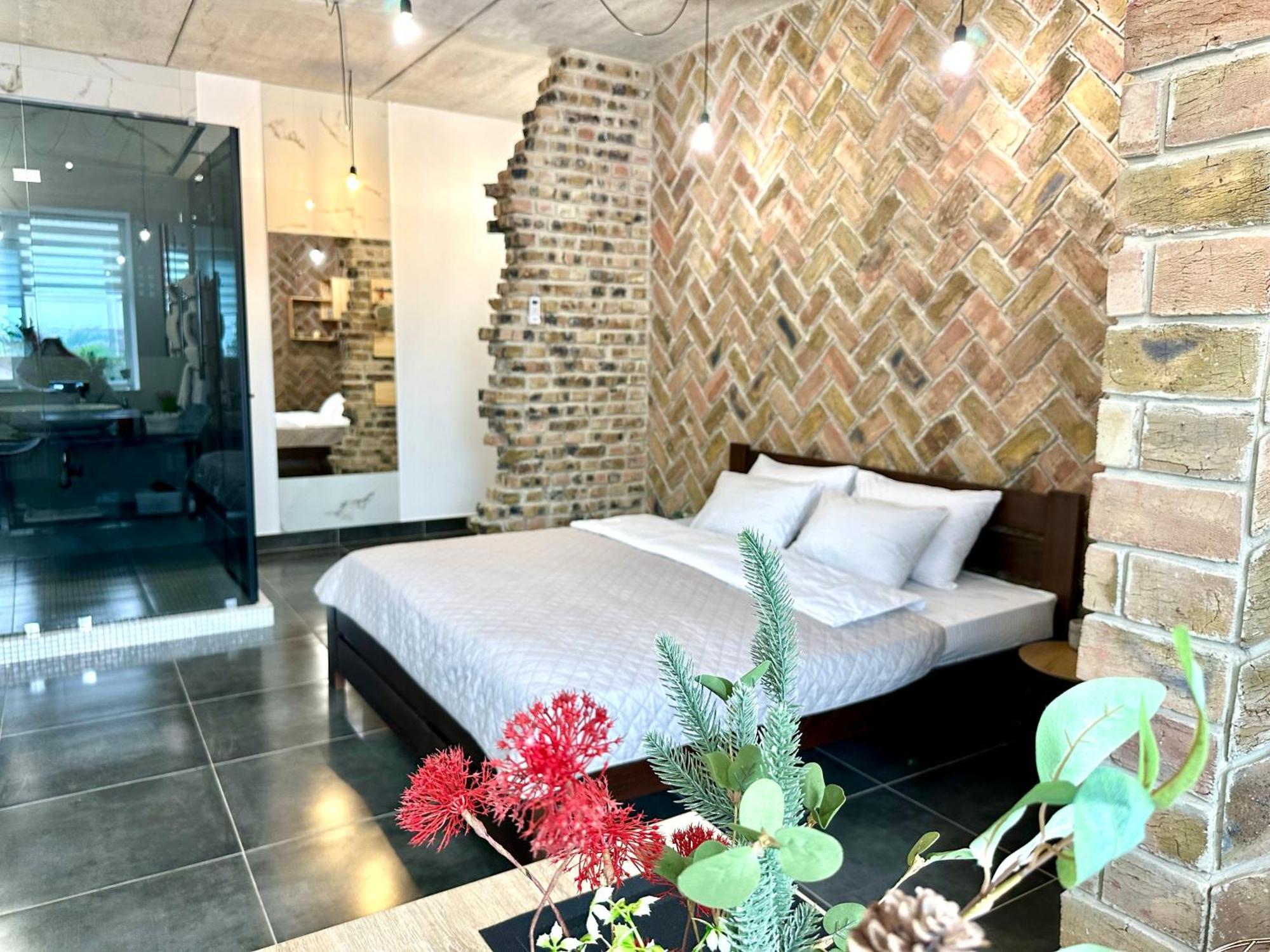 Comfortable Apartments With A Coffee Machine In The City Centre, Zlata Plaza Rivne Eksteriør bilde